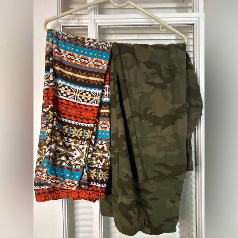 Bundle 2 pair of Colorful Patterned Tights and Camouflage Set